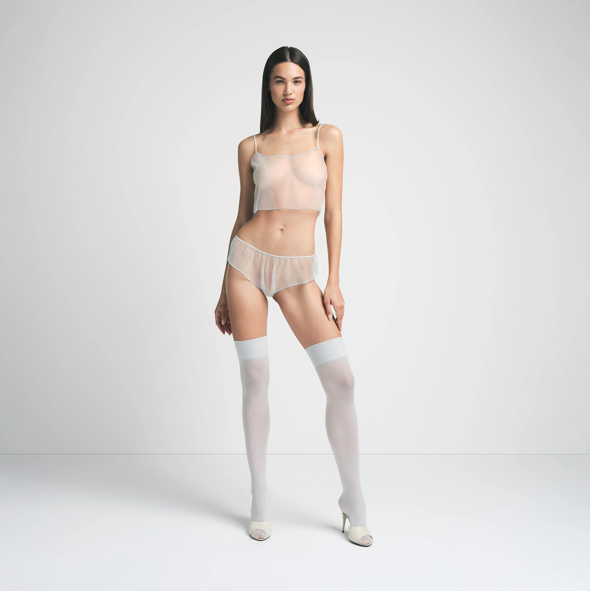 HOSIERY THIGH HIGH STOCKINGS | PLATINUM ON A MODEL FRONT VIEW | FOCUS: 0.0, 1.0, 0.9