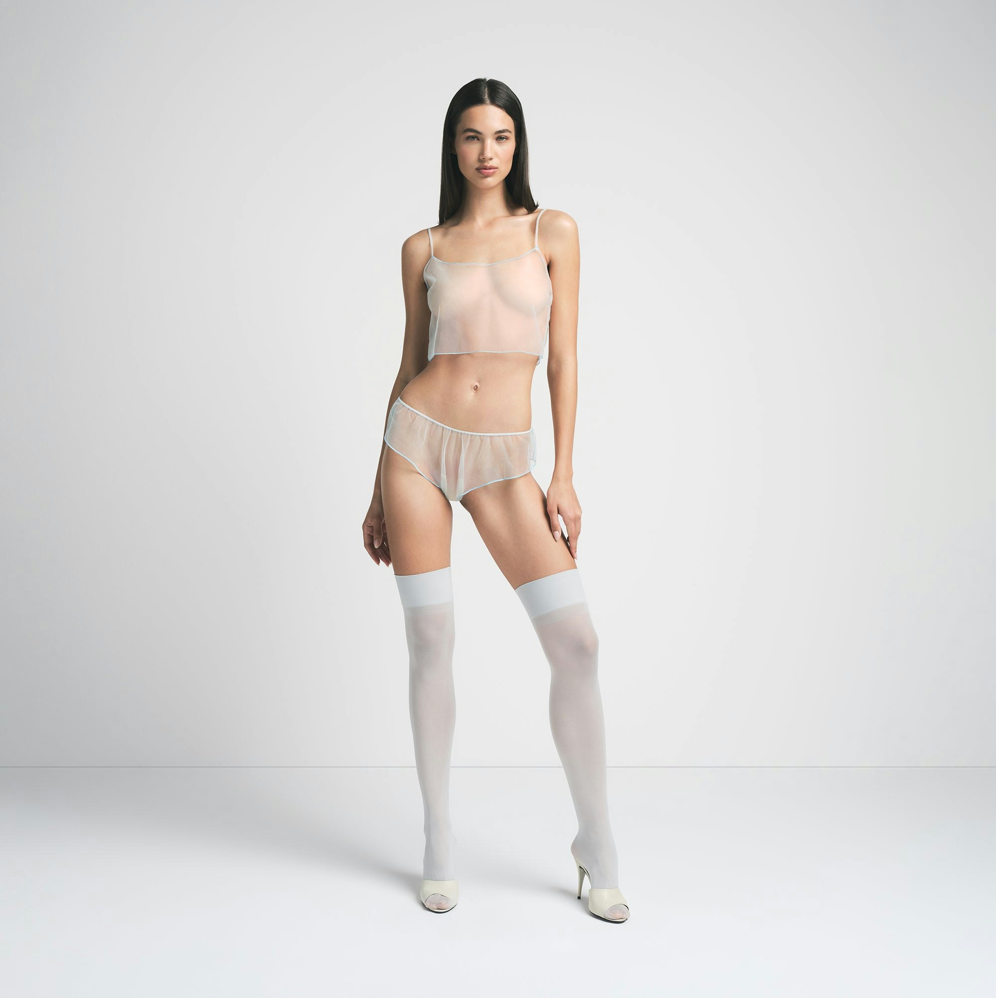 HOSIERY THIGH HIGH STOCKINGS | PLATINUM ON A MODEL FRONT VIEW | FOCUS: 0.0, 1.0, 0.9