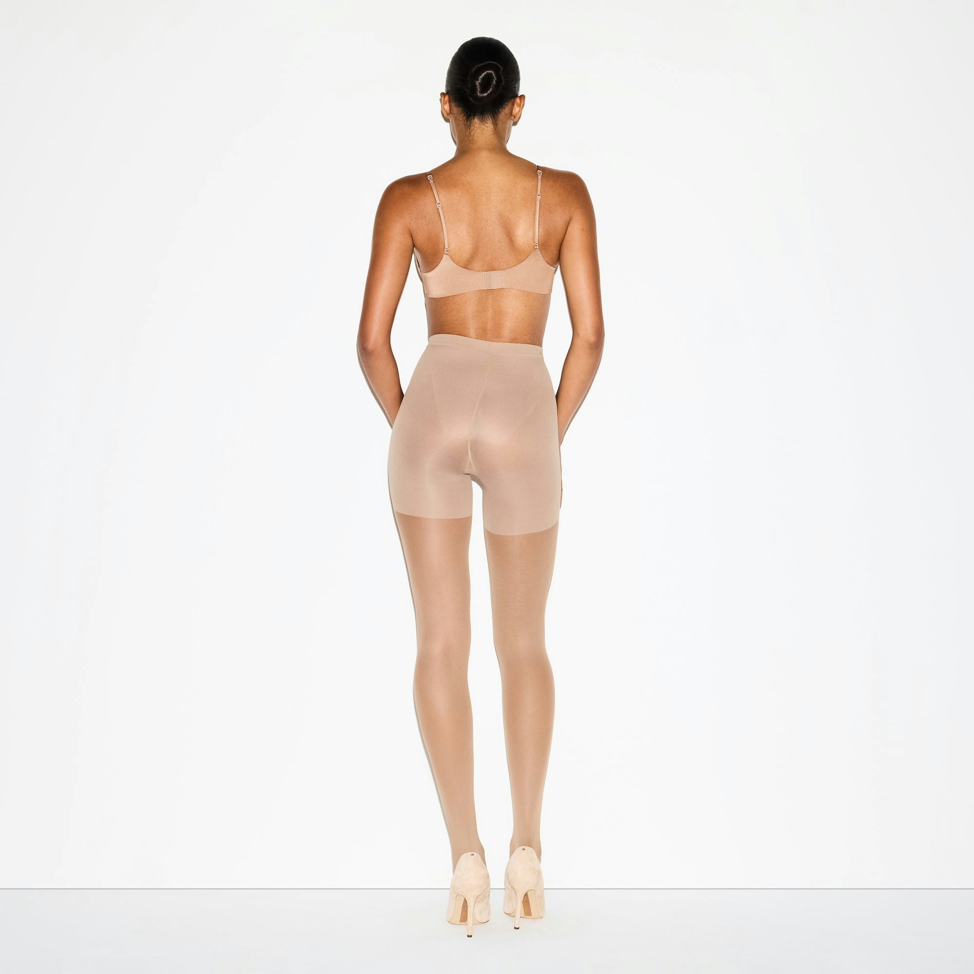 HOSIERY SHAPING TIGHTS | SIENNA ON A MODEL FRONT VIEW @ | FOCUS: 0.0, 1.0, 0.9 | FOCUS: 0.0, 1.0, 0.9