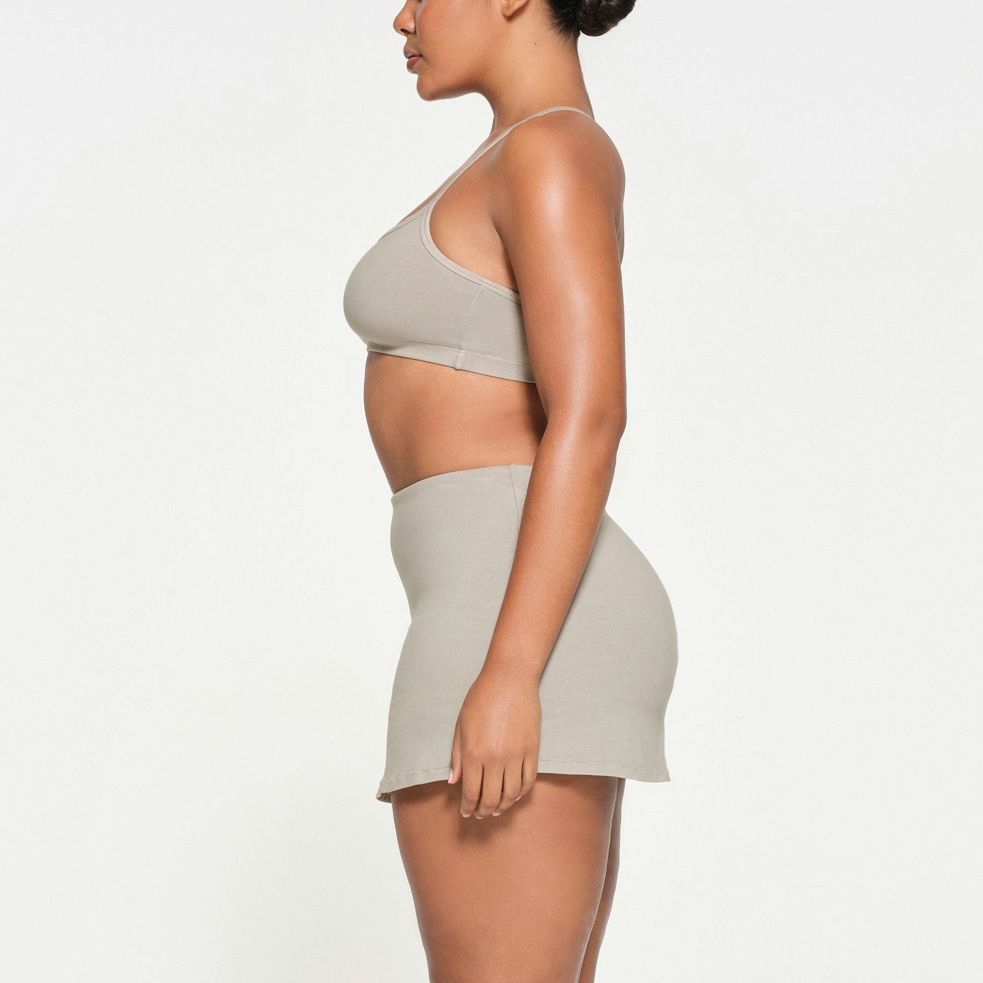 OUTDOOR SKORT | STONE ON A MODEL SIDE VIEW