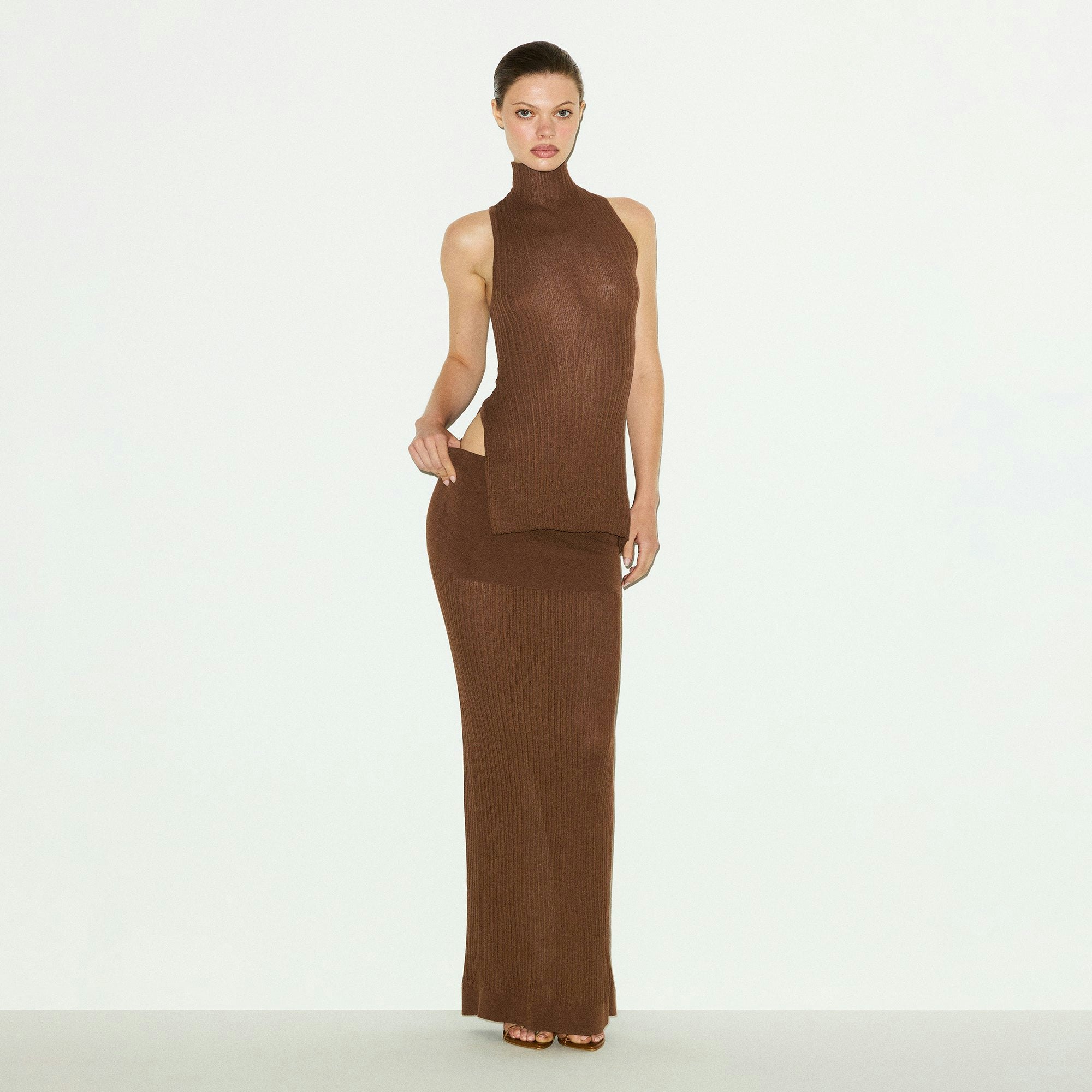 SHEER KNIT FOLDOVER LONG SKIRT | BISON ON A MODEL FRONT VIEW @ | FOCUS: 0.0, 1.0, 0.9