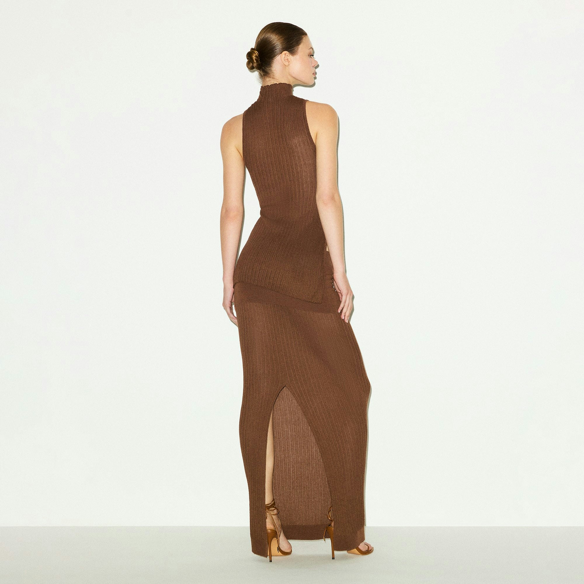 SHEER KNIT FOLDOVER LONG SKIRT | BISON ON A MODEL BACK VIEW @ | FOCUS: 0.0, 1.0, 0.9