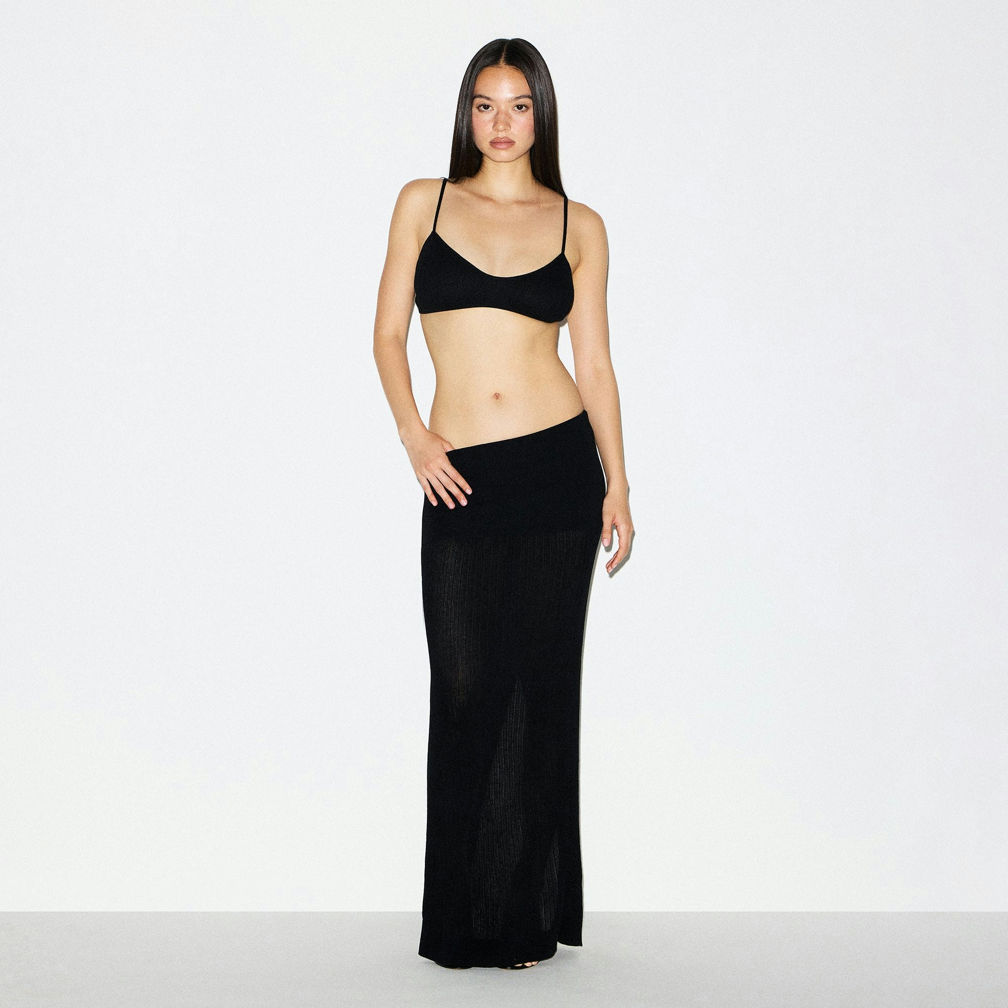 SHEER KNIT FOLDOVER LONG SKIRT | ONYX ON A MODEL FRONT VIEW @ | FOCUS: 0.0, 1.0, 0.9