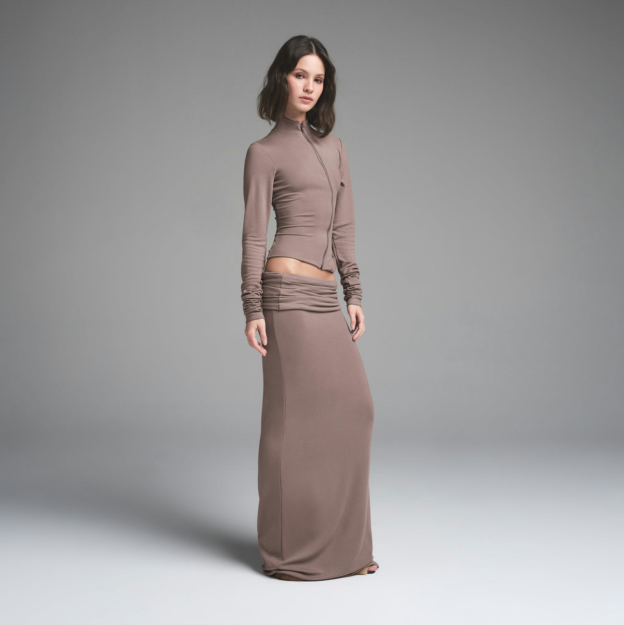 SKIMS CLOUD FOLDOVER SKIRT | AMETHYST ON A MODEL FRONT VIEW | FOCUS: 0.0, 1.0, 0.9