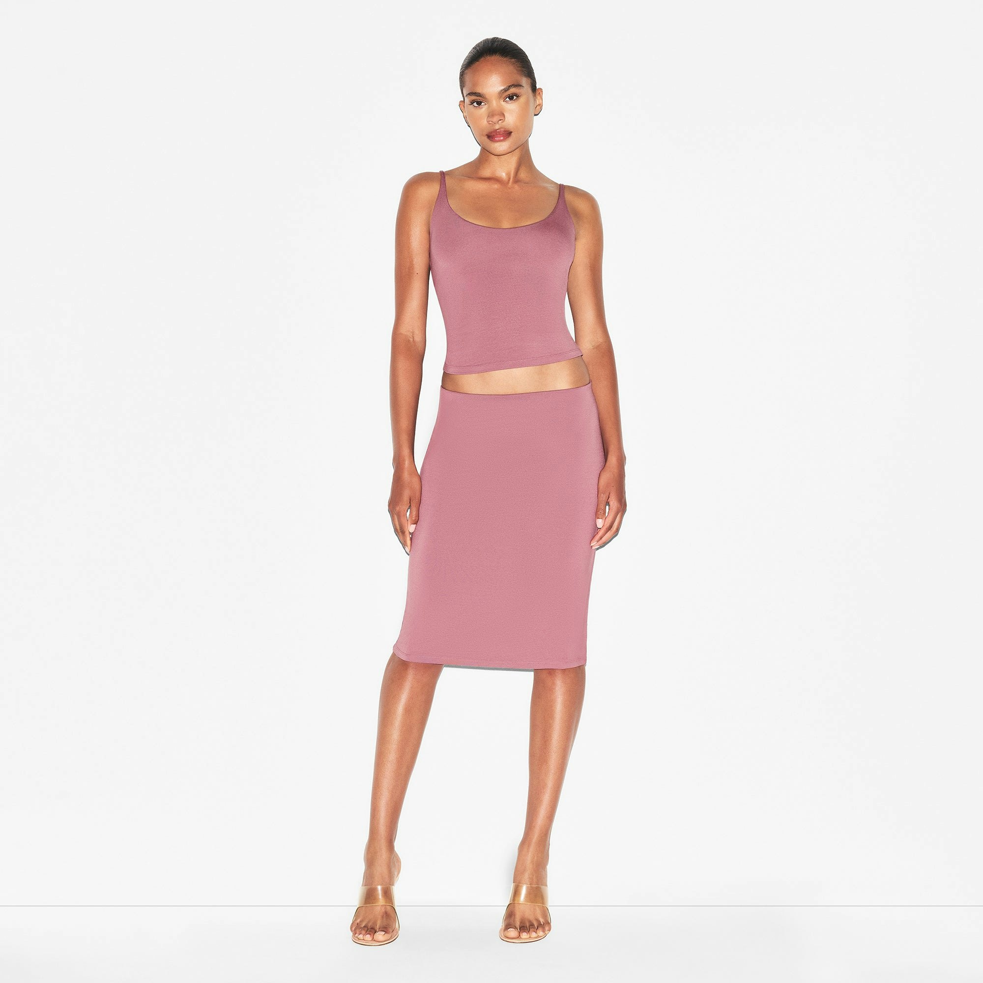 SMOOTH LAYERS MIDI SKIRT | REDWOOD ON A MODEL FRONT VIEW | FOCUS: 0.0, 1.0, 0.9