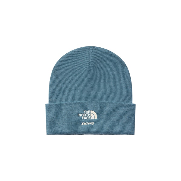 THE NORTH FACE X SKIMS BEANIE | KYANITE FLAT ON A WHITE BACKGROUND | FLT