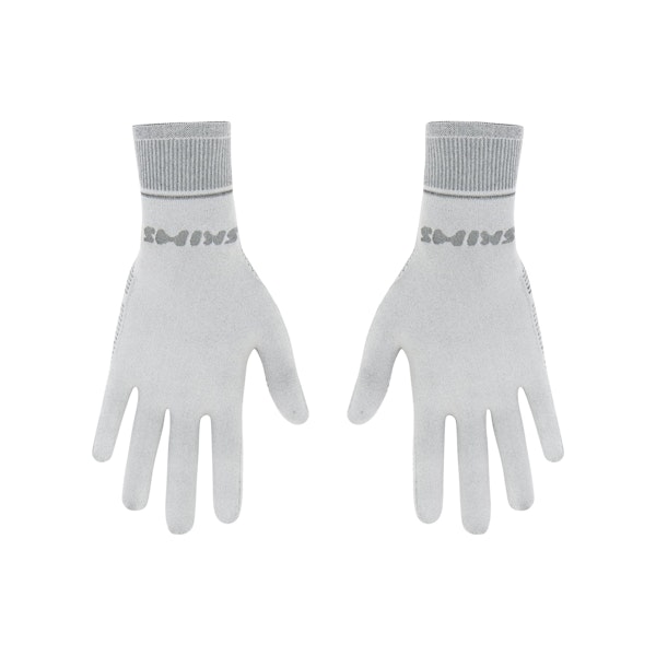 SKIMS FIRST LAYERS GLOVES | MIRROR (GLOVES, ACCESSORIES) LAYS FLAT ON A WHITE BACKGROUND