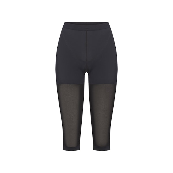 HOSIERY SHAPING CAPRI TIGHTS | ONYX (HOSIERY) FLAT ON A WHITE BACKGROUND | FLT