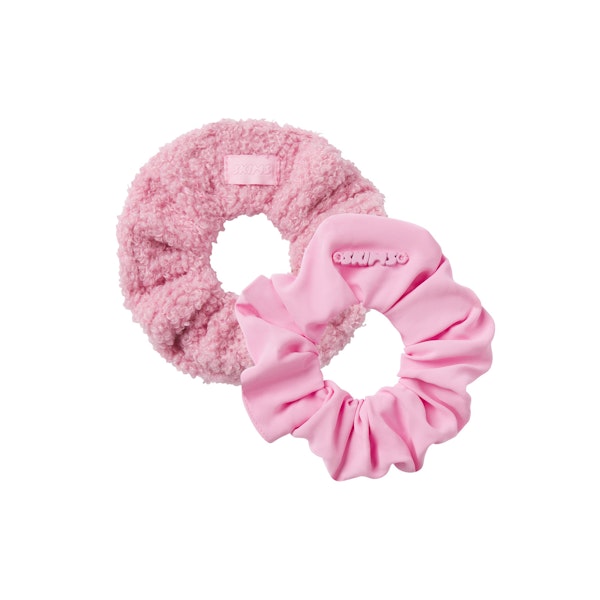 GETTING READY ACCESSORIES TEDDY AND NYLON SCRUNCHIE 2 PACK BUBBLE GUM FLAT ON A WHITE BACKGROUND | FLT | FLT