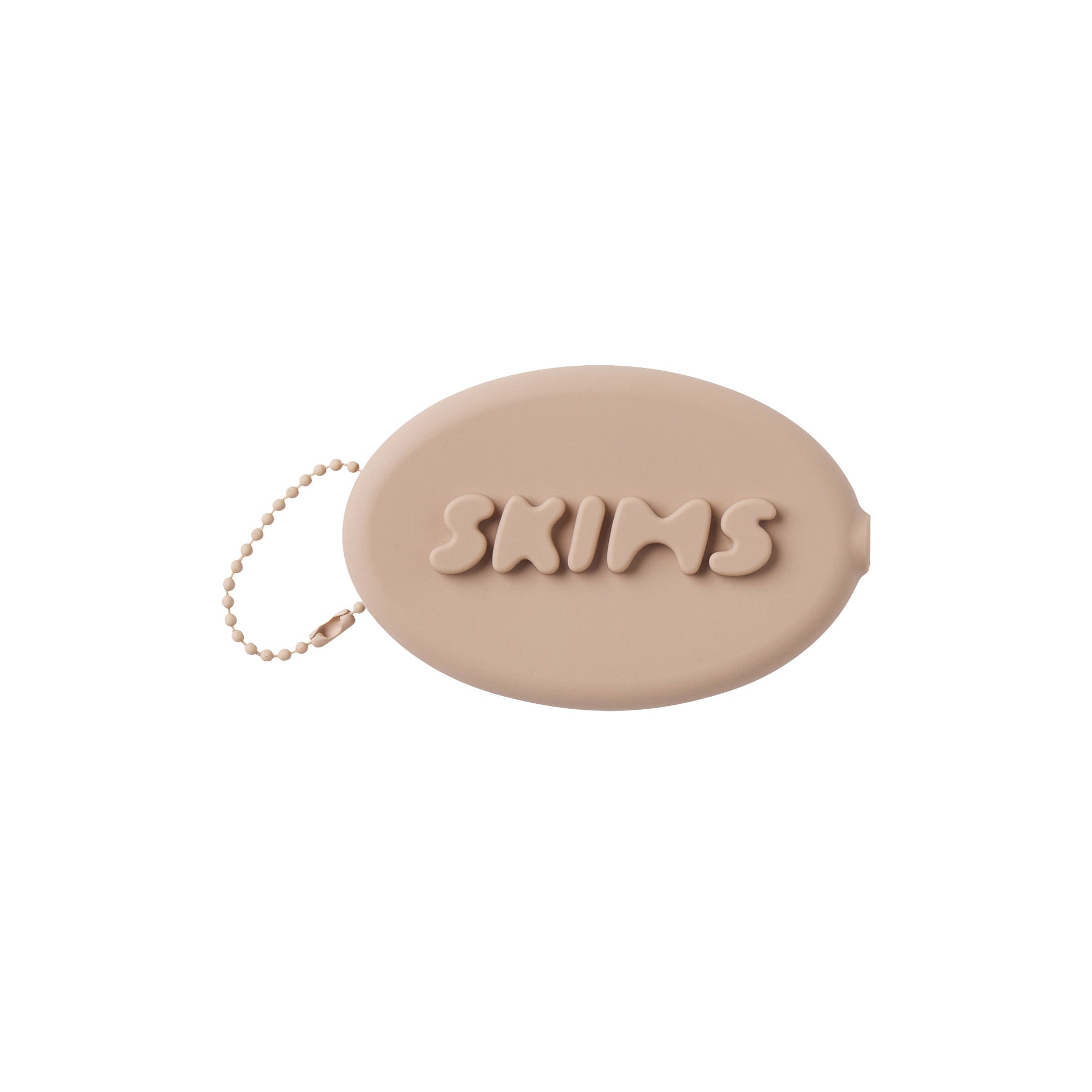 SILICONE CASE KEYCHAIN | MICA FLAT ON A WHITE BACKGROUND | FLT @ | FOCUS: 0.0, 1.0, 0.9