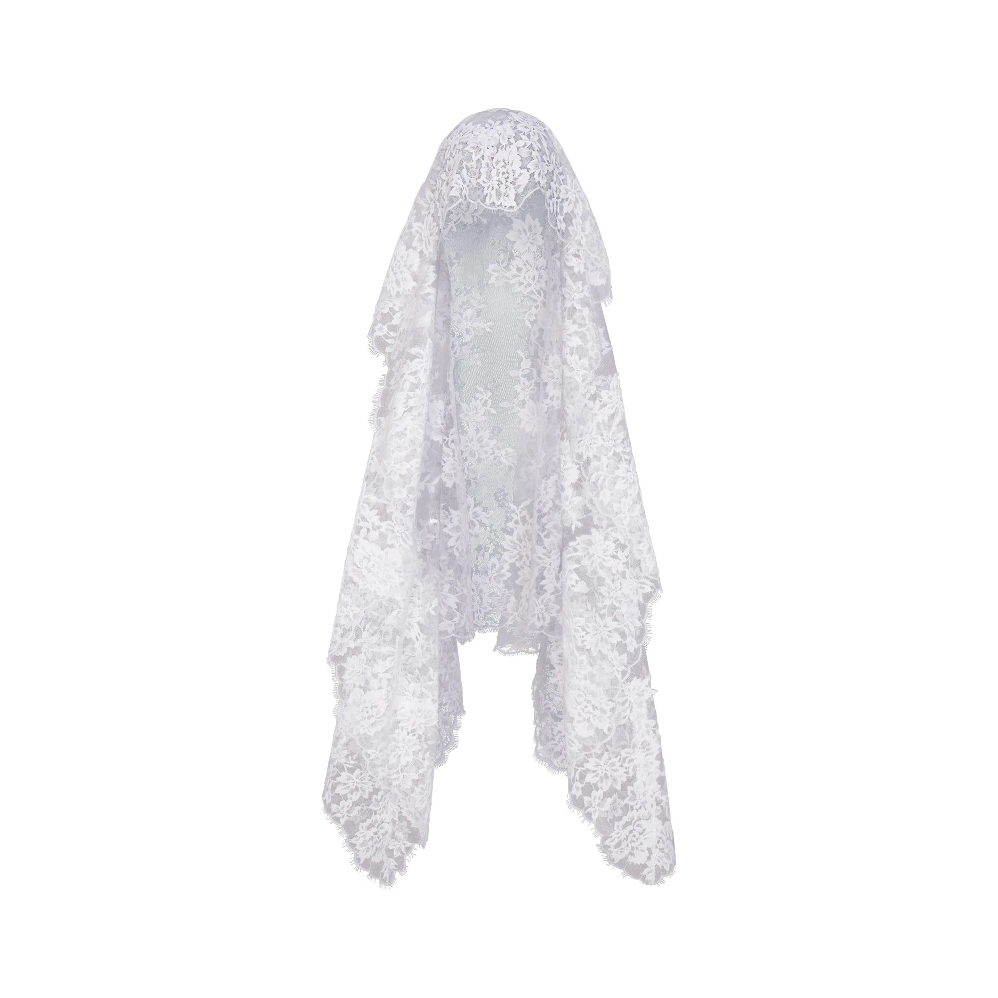 SKIMS LACE VEIL | SNOW FLAT ON A WHITE BACKGROUND | FLT