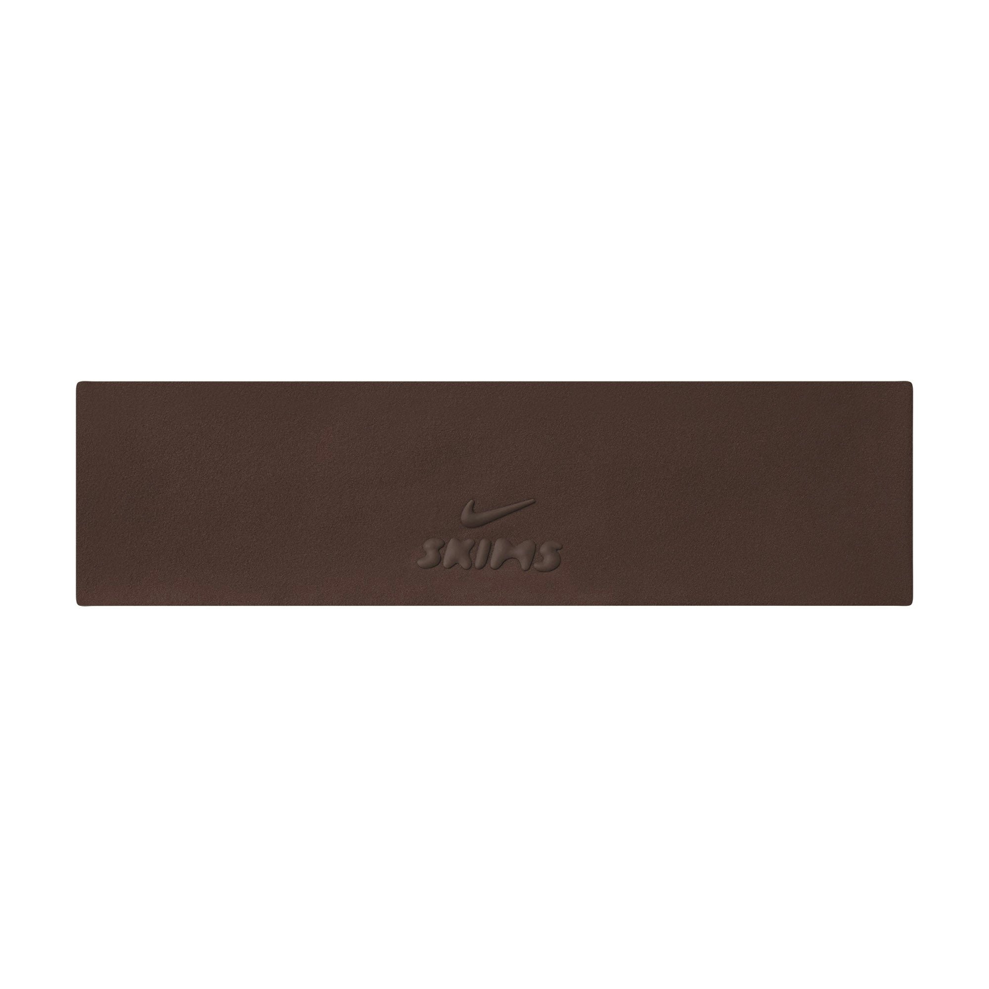 NikeSKIMS HEADBAND | DARK SEPIA FLAT ON A WHITE BACKGROUND | FLT