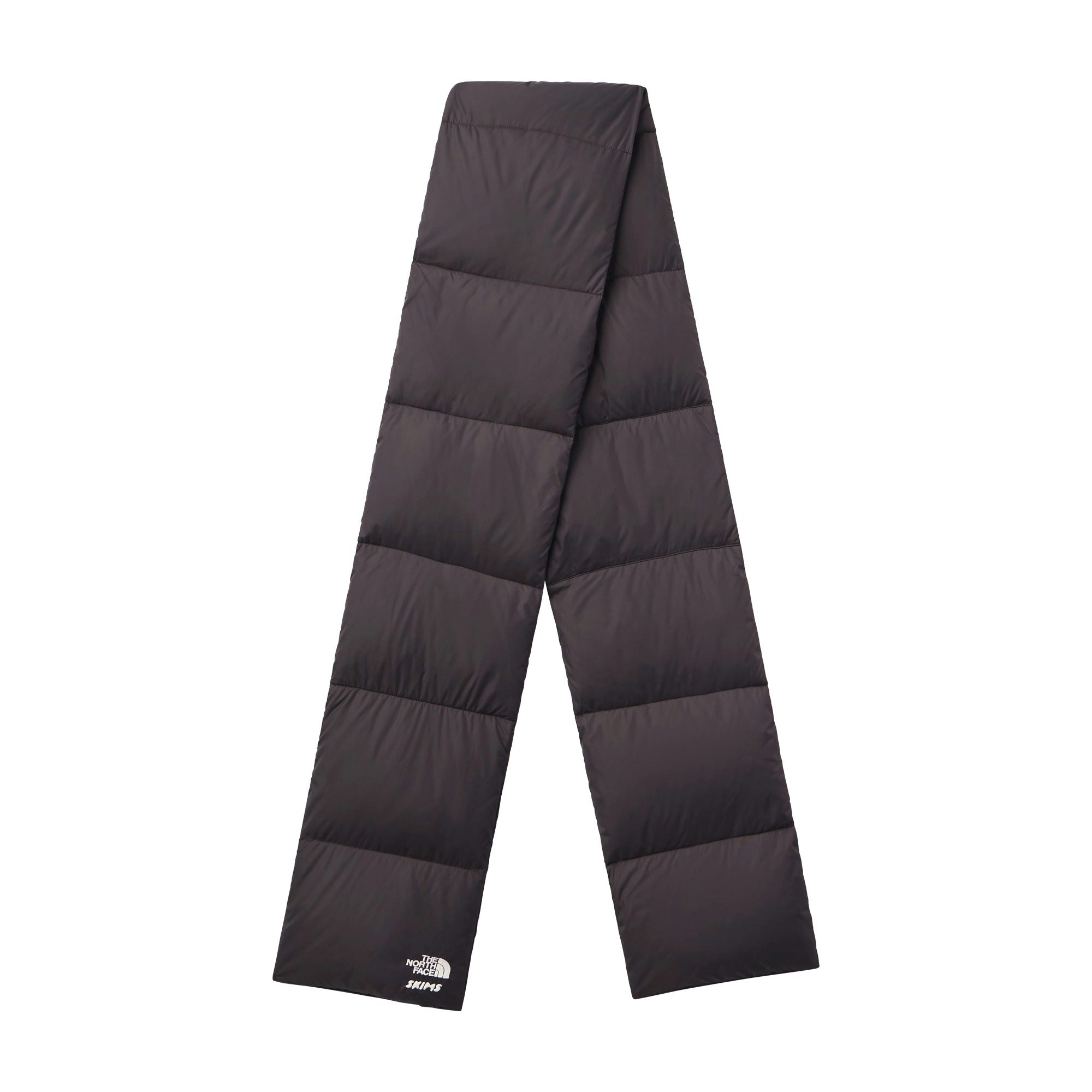 THE NORTH FACE X SKIMS NUPTSE SCARF | PHOENIX FLAT ON A WHITE BACKGROUND | FLT