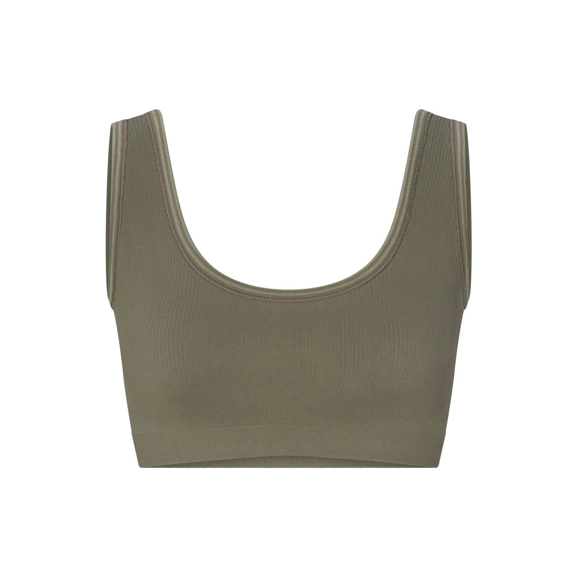 NikeSKIMS RIBBED SEAMLESS SCOOP BRA | DUSTY OAKMOSS FLAT ON A WHITE BACKGROUND | FLT