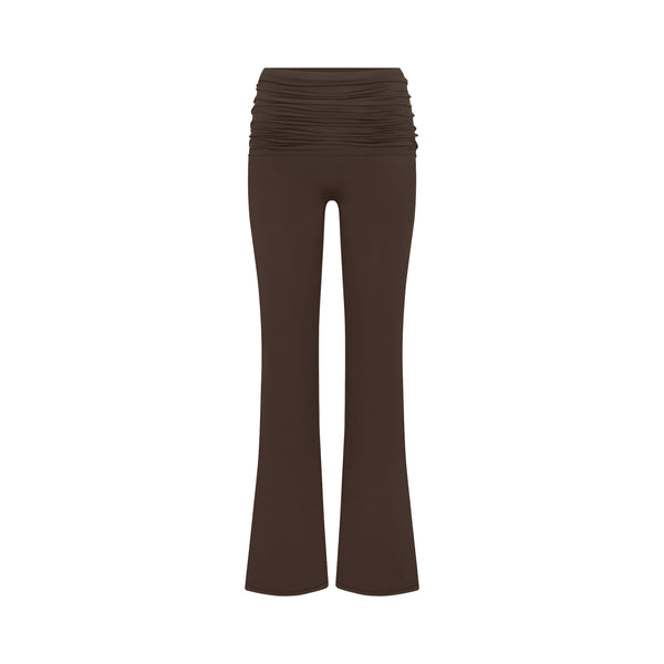 NikeSKIMS MATTE CROP 17