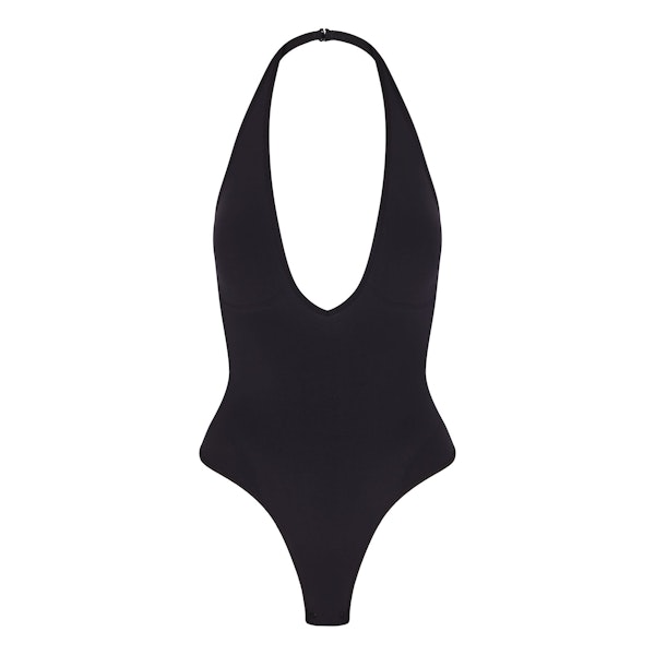 SEAMLESS SCULPT DEEP PLUNGE THONG BODYSUIT | ONYX FLAT ON A WHITE BACKGROUND | FLT