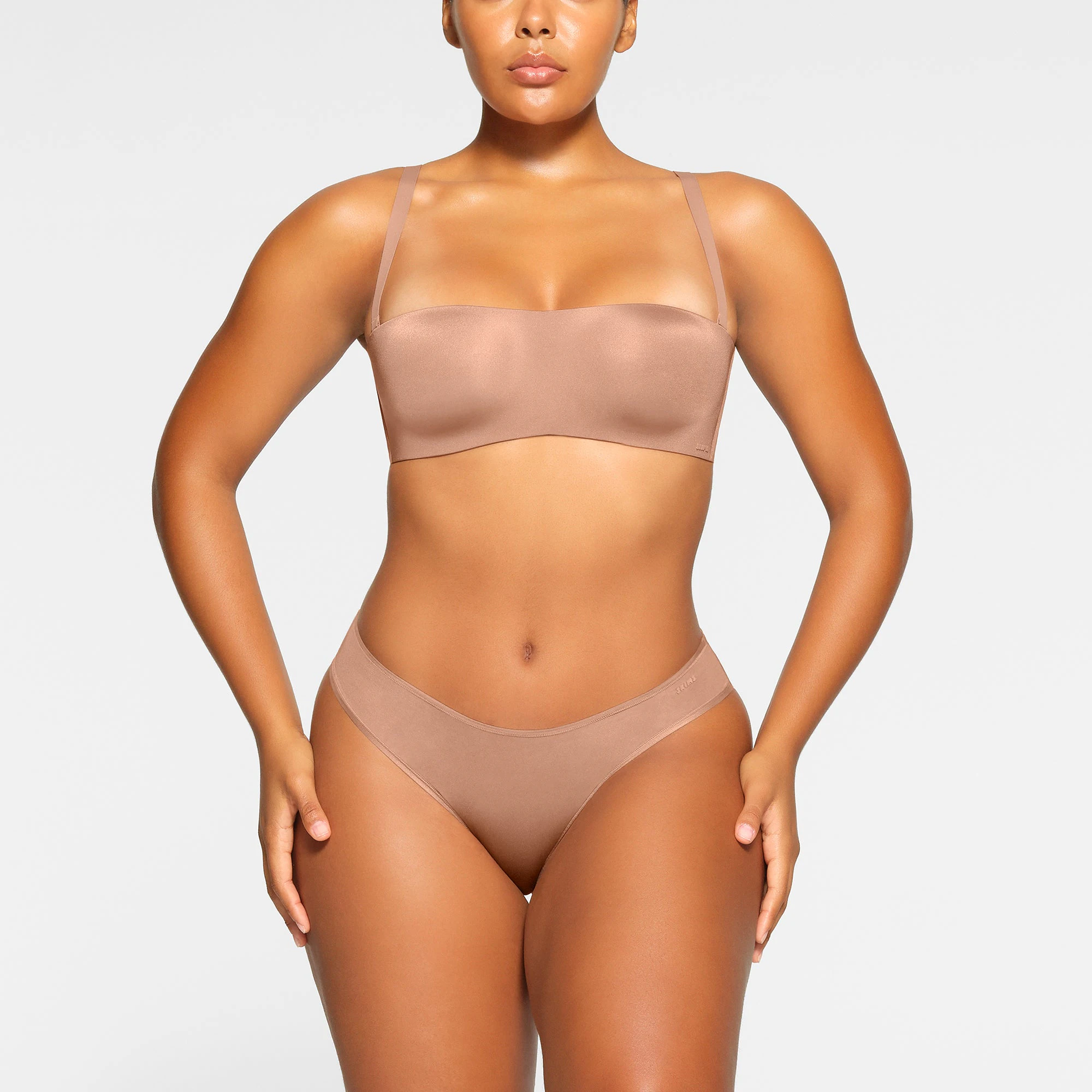 WIRELESS FORM STRAPLESS BRA ADDITIONAL FABRIC DETAILS
