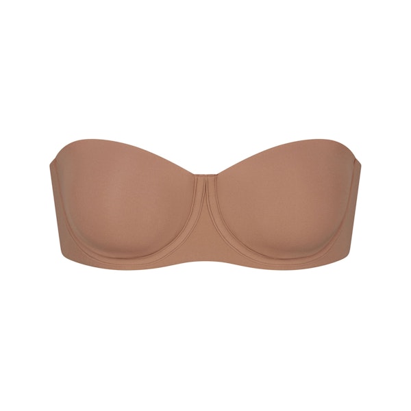 FITS EVERYBODY STRAPLESS BRA | SIENNA (STRAPLESS BRAS) LAYS FLAT ON A WHITE BACKGROUND | FLT