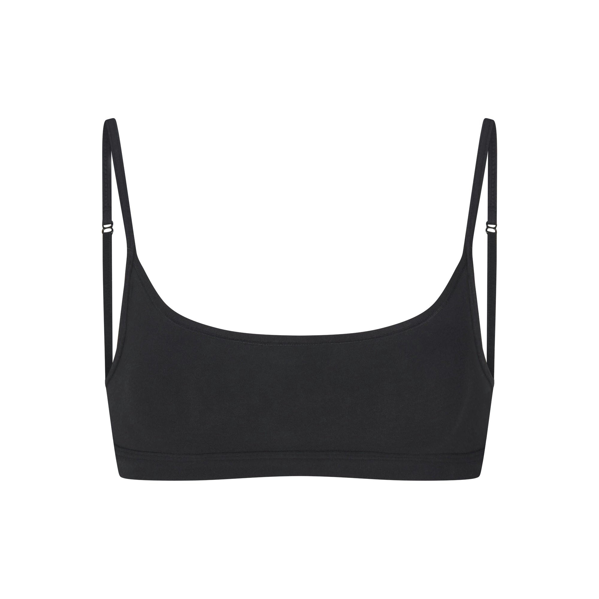 EVERYDAY COTTON SCOOP BRALETTE | ONYX FLAT ON A WHITE BACKGROUND | FLT