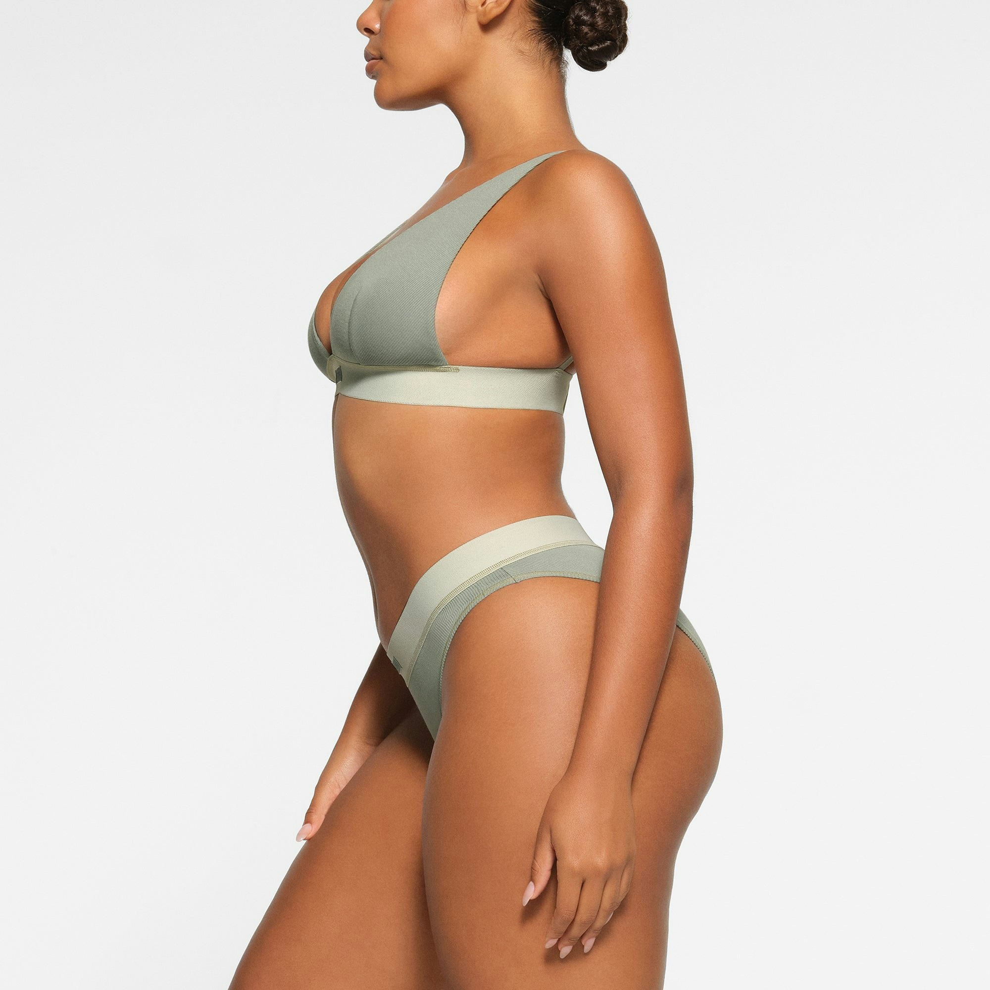 COTTON PLUNGE BRALETTE WORN BY A MODEL IN SIDE VIEW