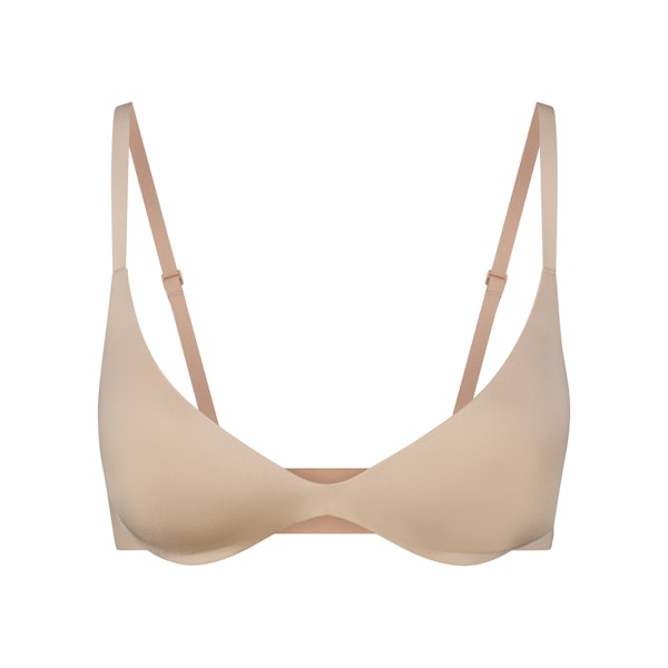 WIRELESS FORM SUPER PUSH-UP BRA | SAND (PLUNGE BRAS) LAYS FLAT ON A WHITE BACKGROUND | FLT