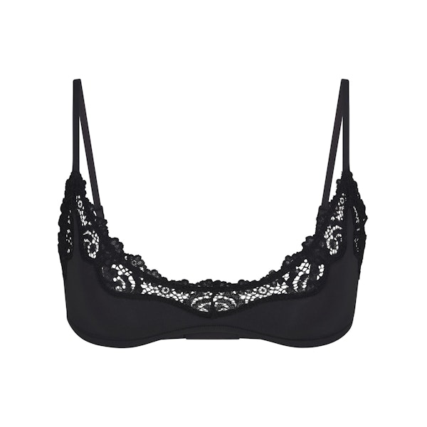 FITS EVERYBODY LACE SCOOP BRALETTE | ONYX (SCOOP BRALETTES) LAYS FLAT ON A WHITE BACKGROUND | FLT
