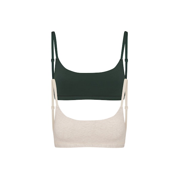 COTTON JERSEY SCOOP BRALETTE 2-PACK | HEATHER OATMEAL AND SPRUCE ON A MODEL FRONT VIEW | FOCUS: 0.0, 1.0, 0.9