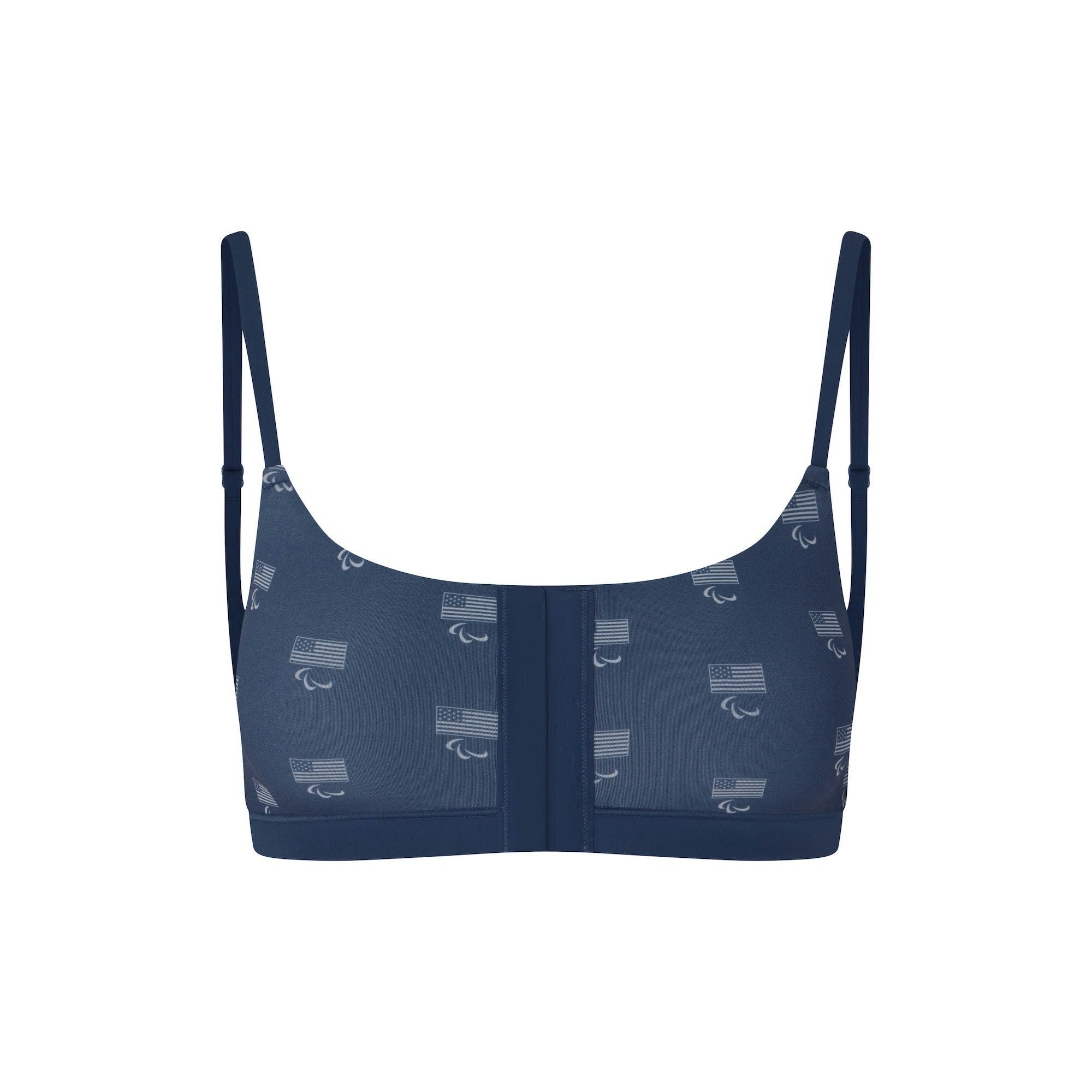 SKIMS FOR TEAM USA FITS EVERYBODY ADAPTIVE  PARALYMPIC SCOOP BRALETTE | NAVY (SCOOP BRALETTES, BRALETTES) FLAT ON A WHITE BACKGROUND | FLT