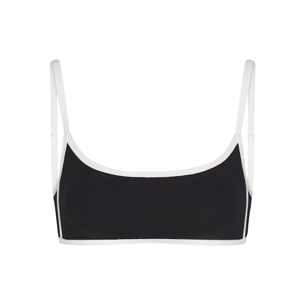 FITS EVERYBODY CONTRAST TRIM SCOOP BRALETTE | ONYX (SCOOP BRALETTES, BRALETTES) FLAT ON A WHITE BACKGROUND | FLT