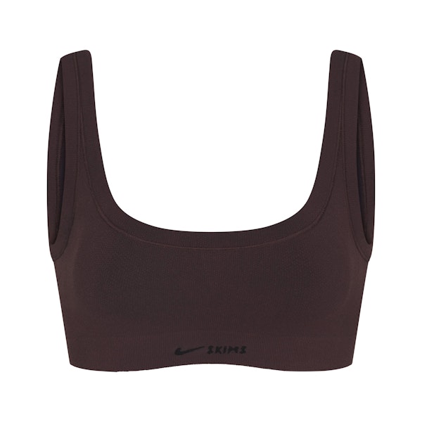 NikeSKIMS VINTAGE SEAMLESS SCOOP NECK BRA | PHOENIX FLAT ON A WHITE BACKGROUND | FLT