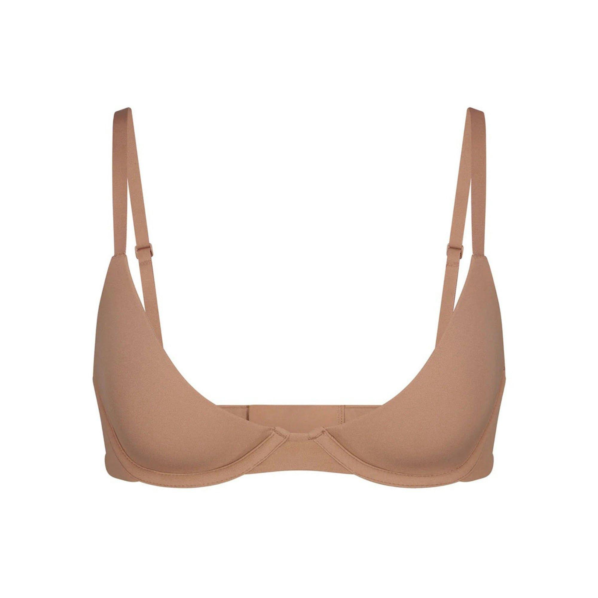 FITS EVERYBODY PLUNGE BRA | SIENNA (PLUNGE BRAS) LAYS FLAT ON A WHITE BACKGROUND | FLT