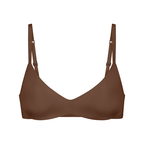 WIRELESS FORM PUSH-UP PLUNGE BRA | JASPER (DEMI BRAS) LAYS FLAT ON A WHITE BACKGROUND | FLT