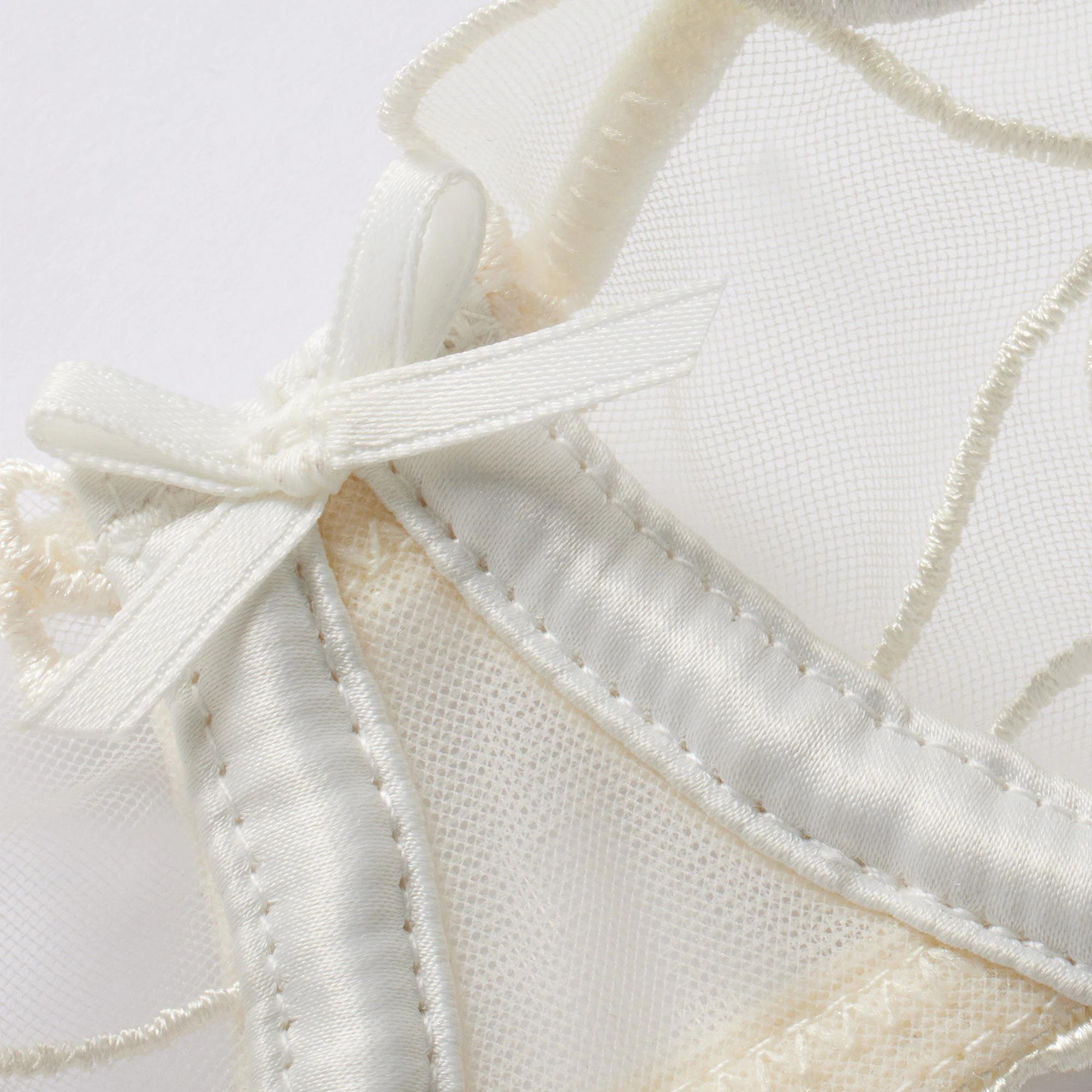 EMBROIDERED TULLE UNLINED DEMI BRA | MARBLE ADDITIONAL FABRIC DETAILS