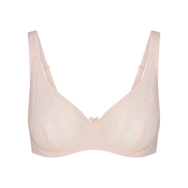 SKIMS LACE UNLINED MINIMIZER BRA | PRIMROSE FLAT ON A WHITE BACKGROUND | FLT
