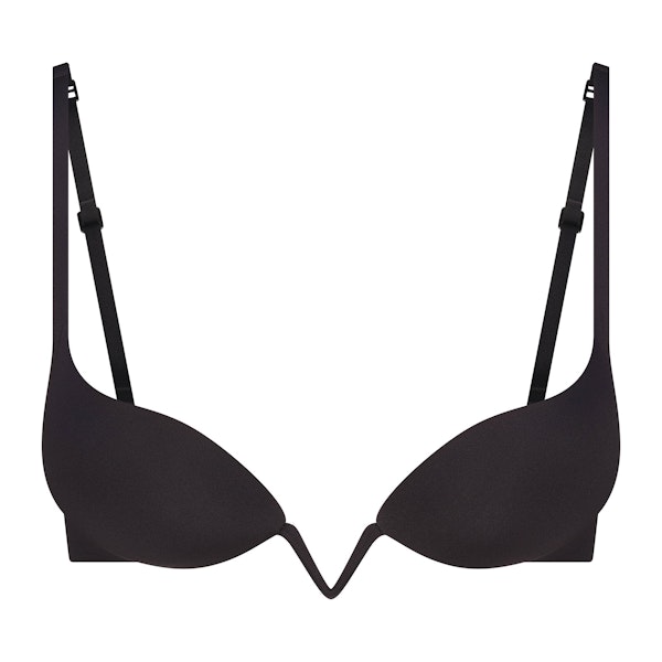 SKIMS ULTIMATE DEEP PLUNGE PUSH-UP BRA | ONYX FLAT ON A WHITE BACKGROUND | FLT