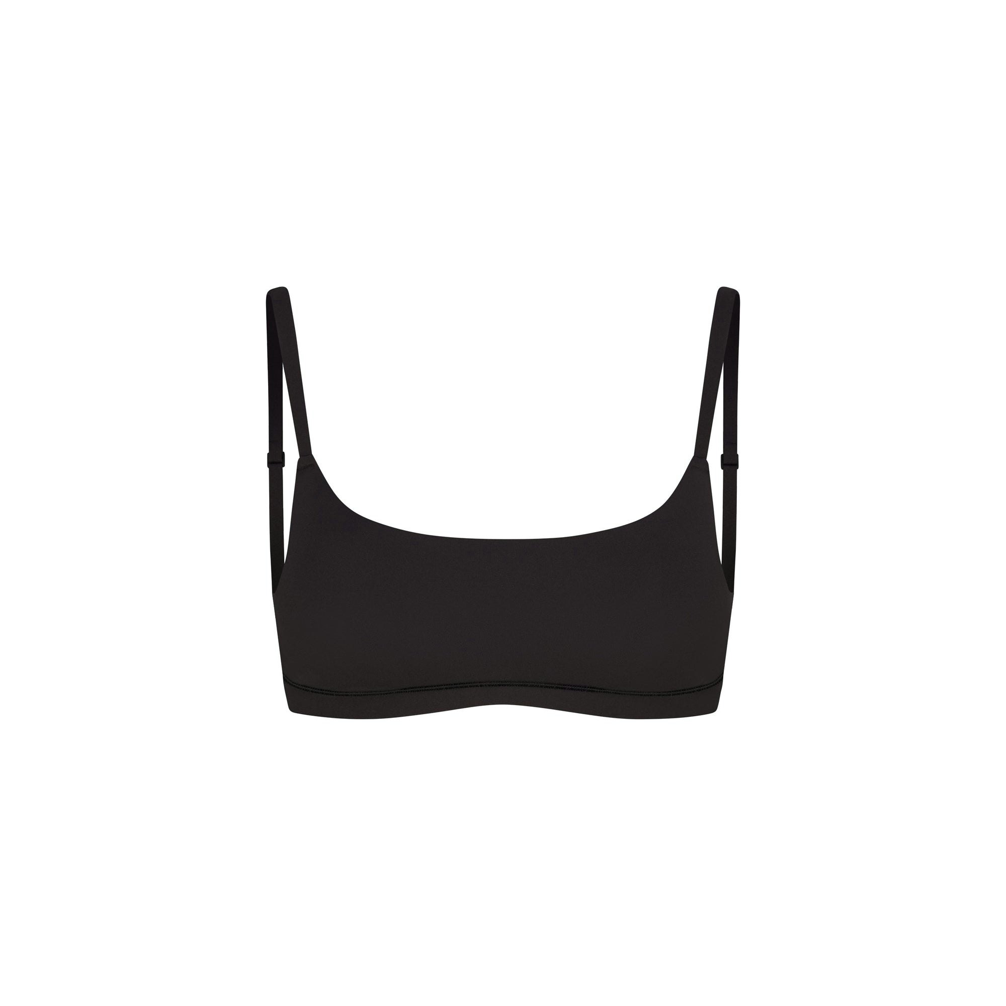 FITS EVERYBODY MASTECTOMY SCOOP BRALETTE | ONYX FLAT ON A WHITE BACKGROUND | @ | FOCUS: 0.9, 0.1, 0.7