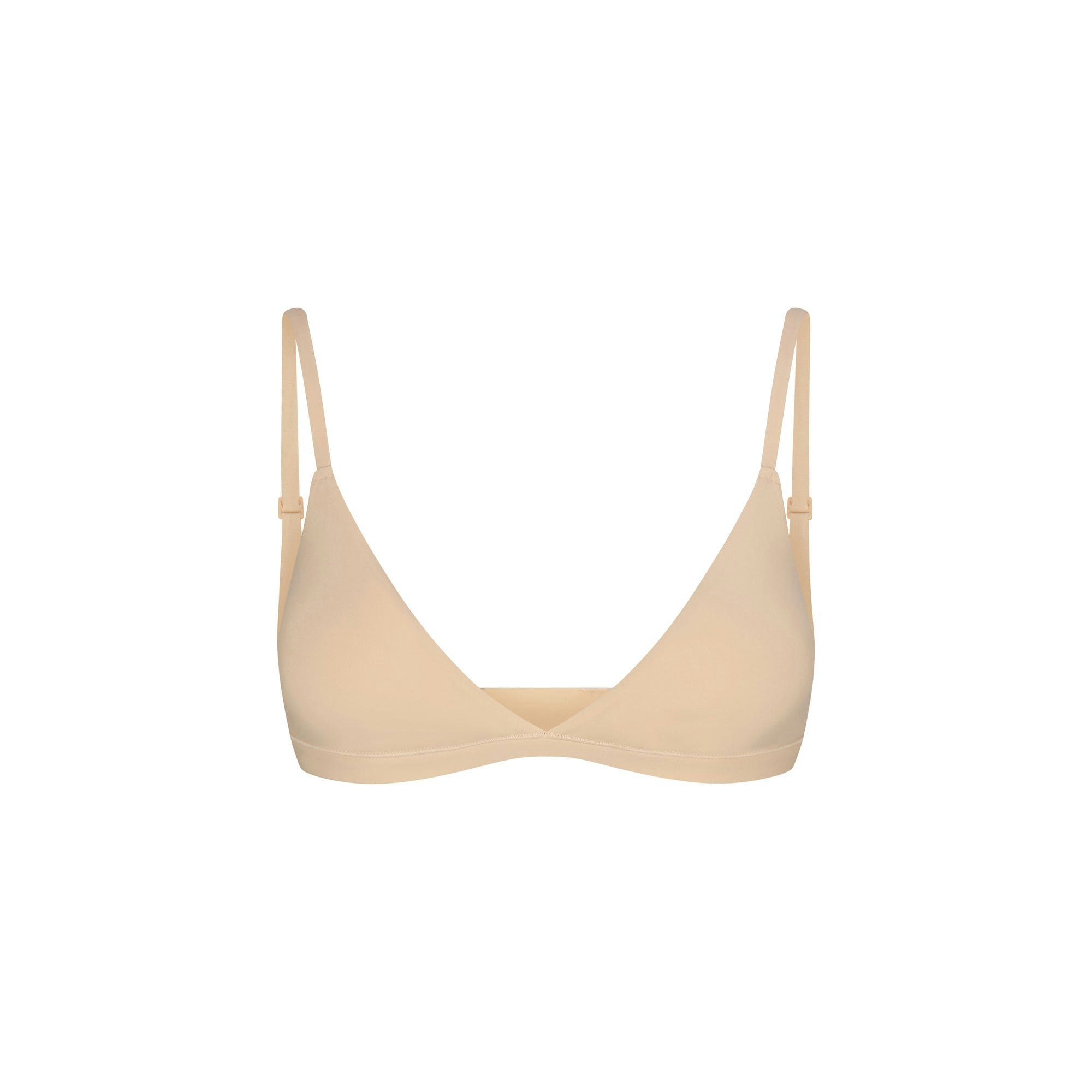 FITS EVERYBODY MASTECTOMY TRIANGLE BRALETTE | SAND FLAT ON A WHITE BACKGROUND | @ | FOCUS: 0.9, 0.1, 0.7