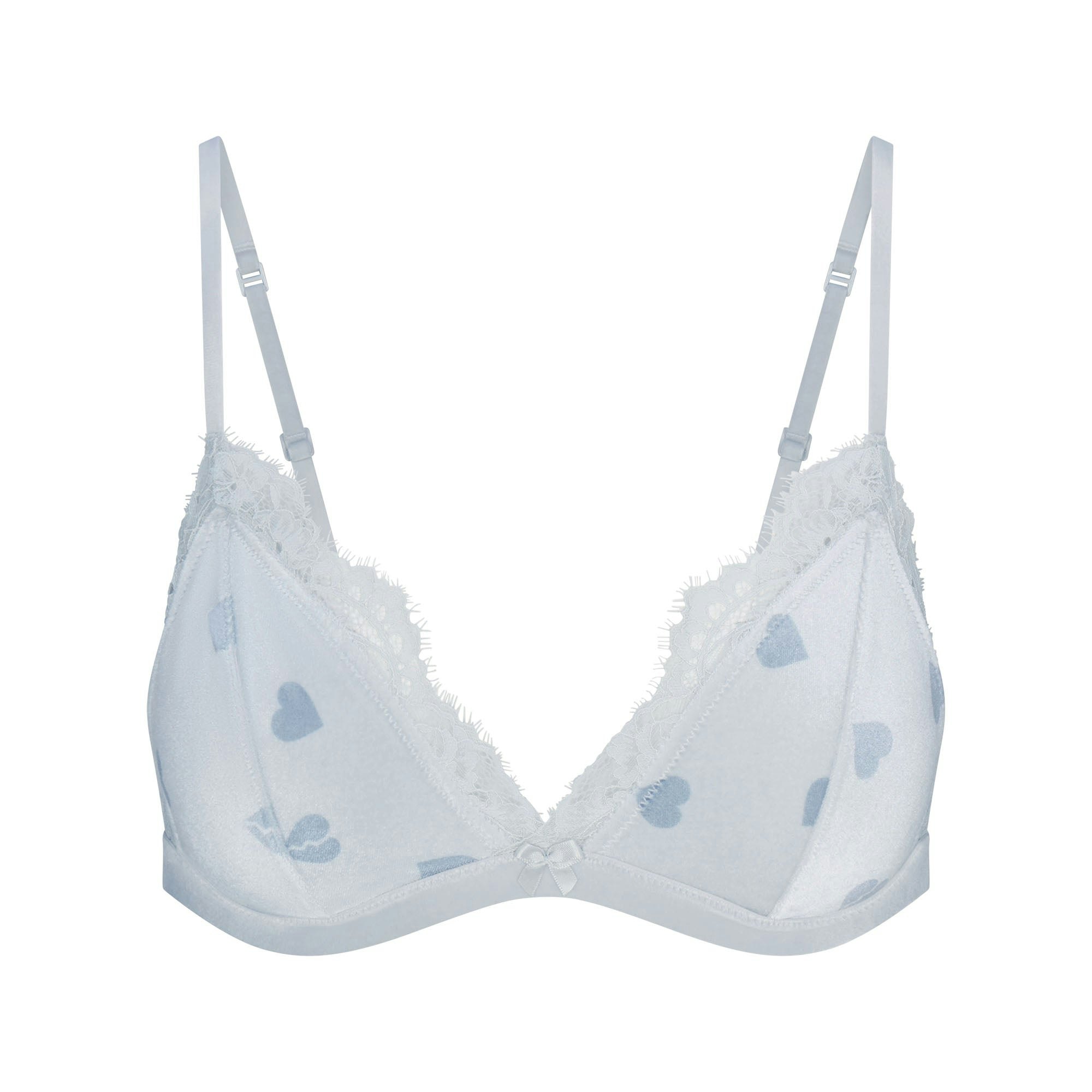 VELVET LACE TRIANGLE BRALETTE | PLATINUM HEART BREAKER FLAT ON A WHITE BACKGROUND | FLT