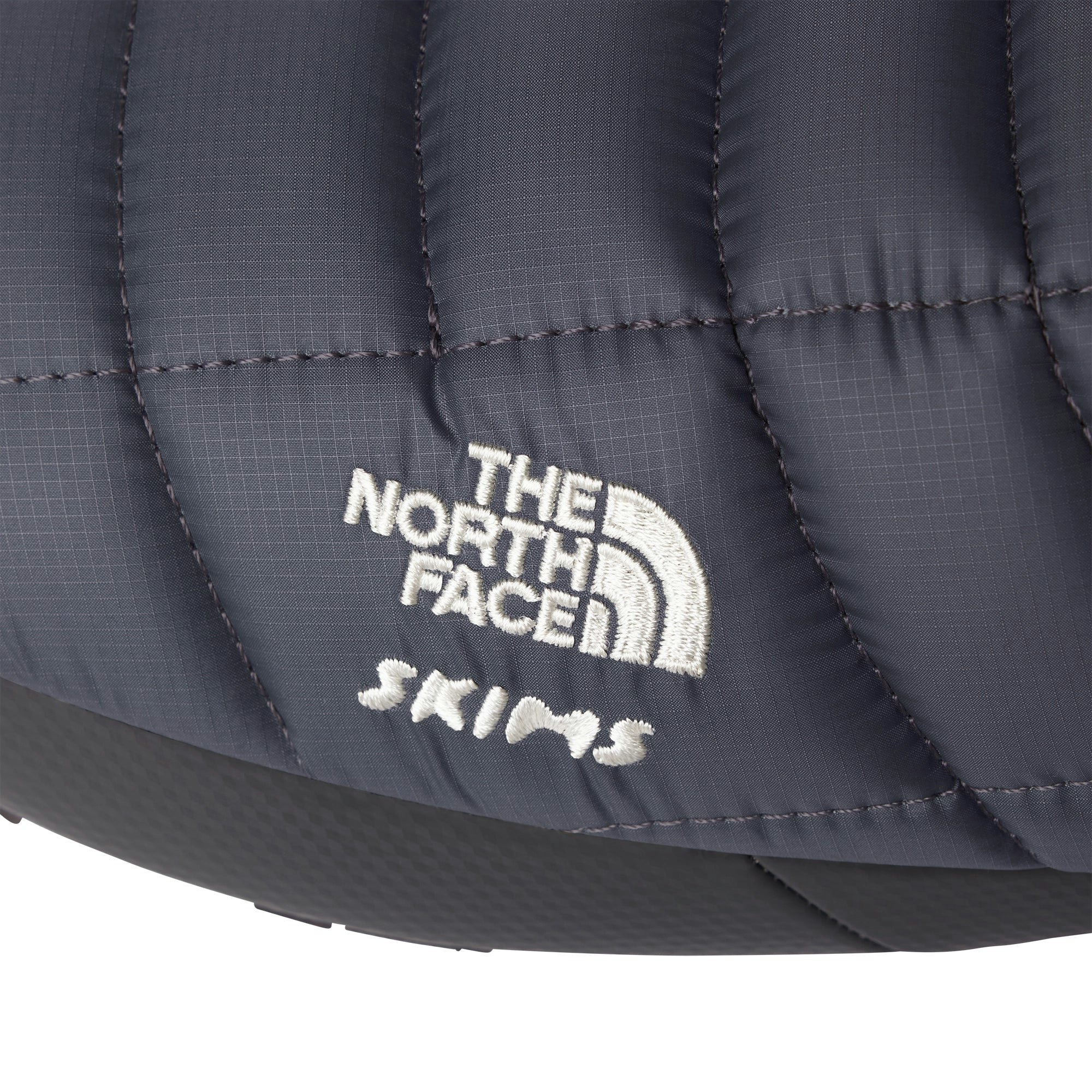 THE NORTH FACE X SKIMS THERMOBALL TRACTION MULE V | GUNMETAL ADDITIONAL FABRIC DETAILS