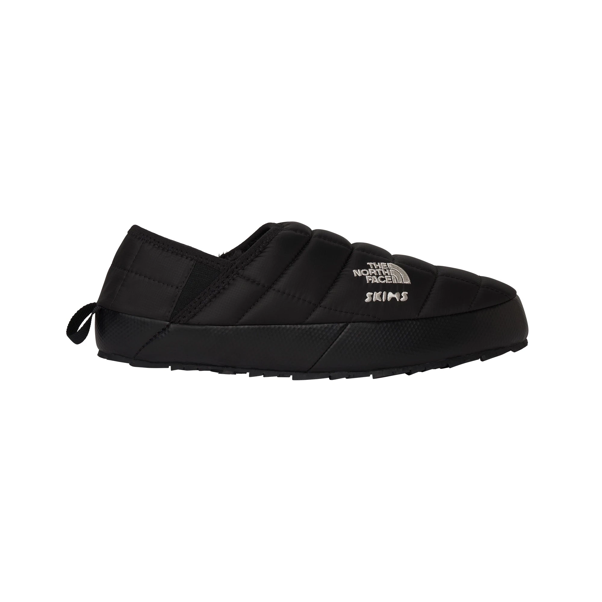 THE NORTH FACE X SKIMS THERMOBALL TRACTION MULE V | ONYX | SKIMS THE NORTH FACE X SKIMS THERMOBALL TRACTION MULE V | ONYX | SKIMS