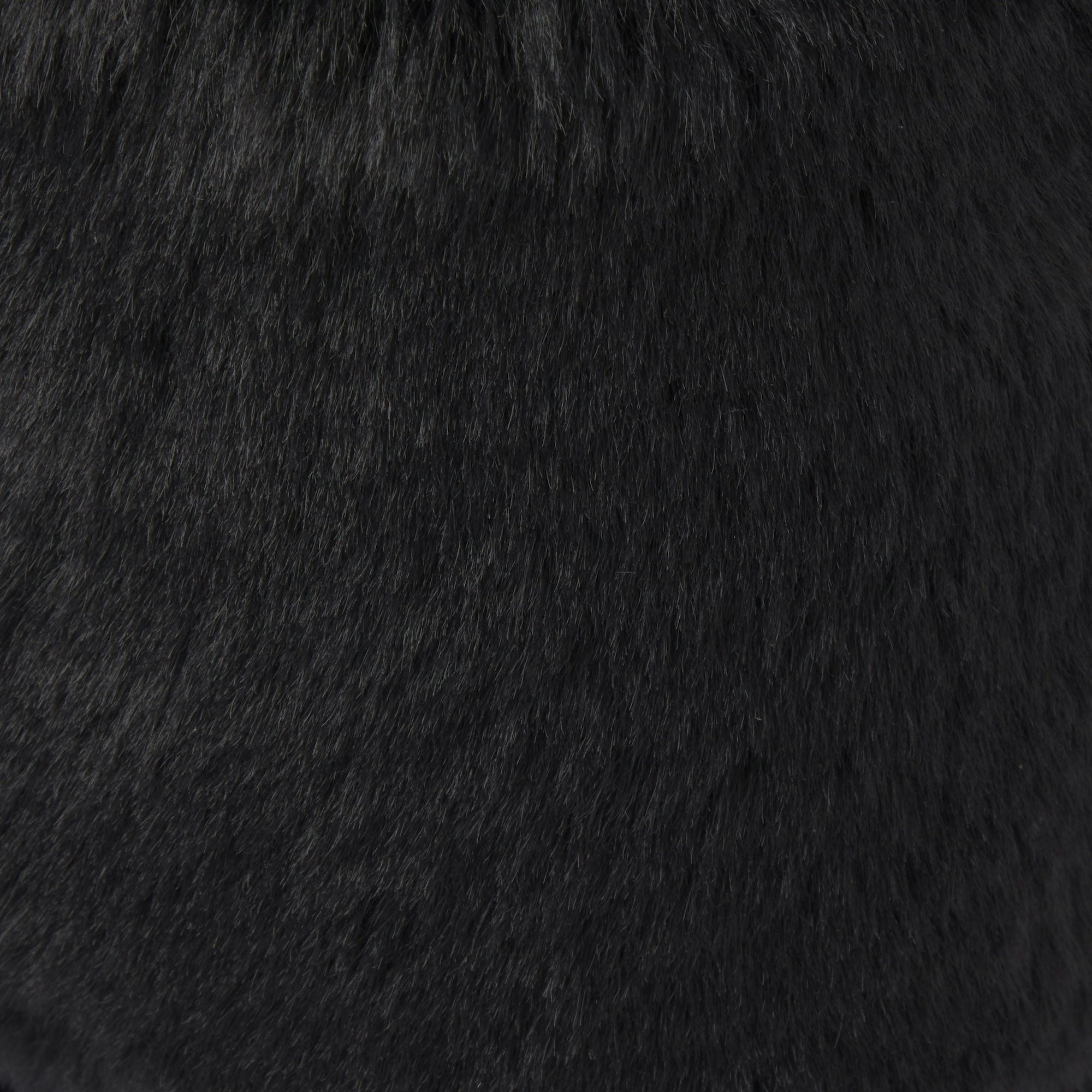 GETTING READY ACCESSORIES PLUSH SLIPPER | ONYX ADDITIONAL FABRIC DETAILS