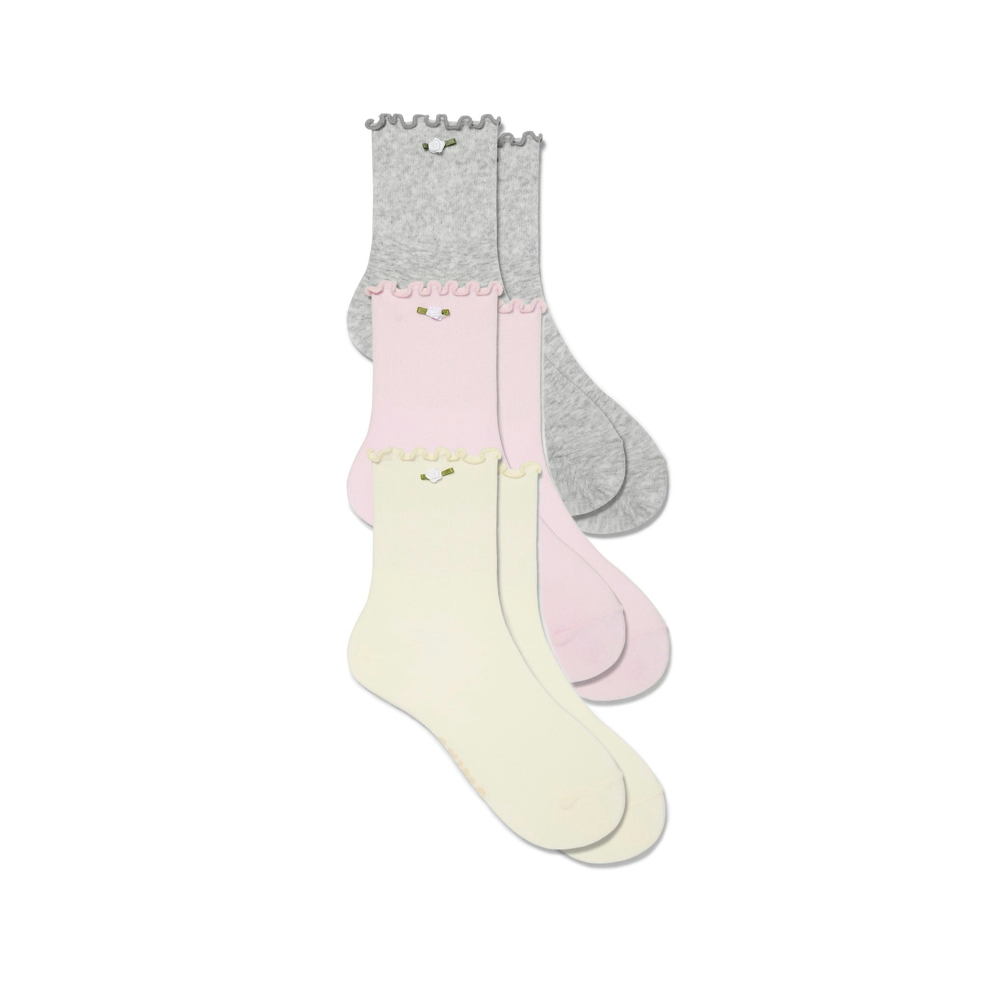 COTTON SEAMLESS JUNIORS LETTUCE EDGE SOCK 3-PACK | ECRU CHERRY BLOSSOM MULTI FLAT ON A WHITE BACKGROUND | FLT @ | FOCUS: 0.9, 0.1, 0.7