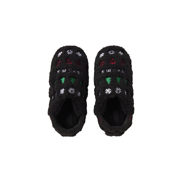 CACTUS PLANT FLEA MARKET X SKIMS SHERPA SLIPPER | ONYX PINE FAIR ISLE FLAT ON A WHITE BACKGROUND | FLT