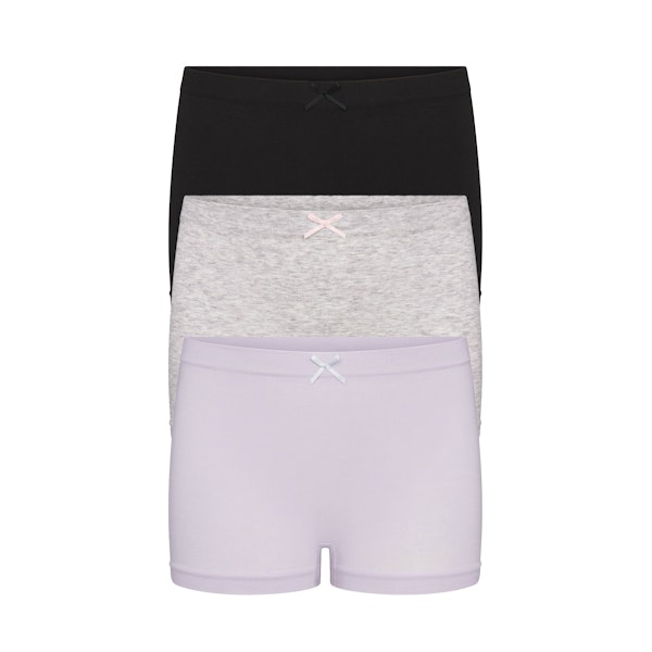 COTTON SEAMLESS GIRLS BOY SHORT 3-PACK | WIND MULTI FLAT ON A WHITE BACKGROUND @ | FLT @ | FOCUS: 0.0, 1.0, 0.9