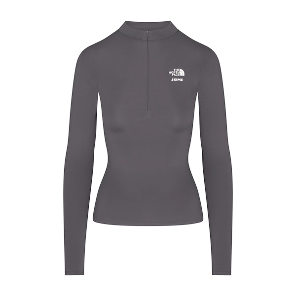 THE NORTH FACE X SKIMS REFINA LONG SLEEVE TOP | GUNMETAL FLAT ON A WHITE BACKGROUND | FLT