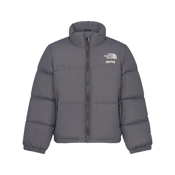 THE NORTH FACE X SKIMS KIDS' 1996 NUPTSE JACKET | GUNMETAL FLAT ON A WHITE BACKGROUND | FLT