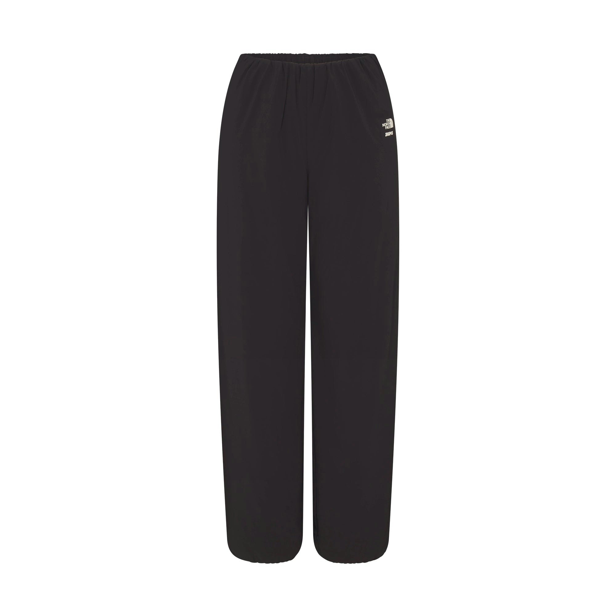 THE NORTH FACE X SKIMS VENTRIX PANT | ONYX FLAT ON A WHITE BACKGROUND | FLT