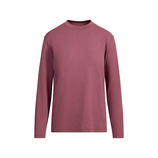 BOYFRIEND LONG SLEEVE T-SHIRT | BEET FLAT ON A WHITE BACKGROUND | FLT