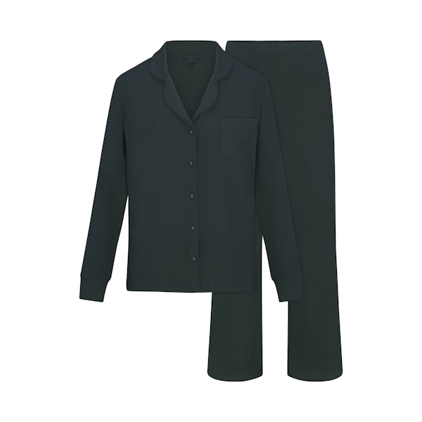 SOFT LOUNGE SLEEP SET | CYPRESS FLAT ON A WHITE BACKGROUND | FLT