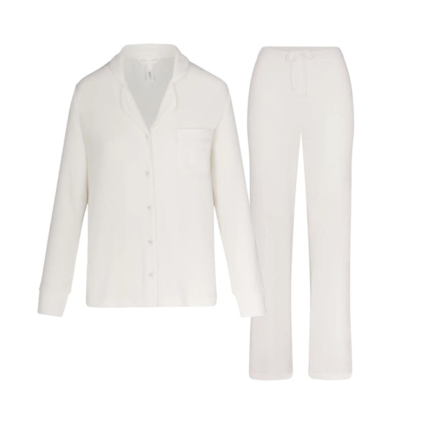 SOFT LOUNGE SLEEP SET | MARBLE LAYS FLAT ON A WHITE BACKGROUND | FLT